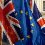 European and British flags (source European Communities 2009)