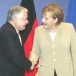 President Kaczyński of Poland meets Mrs Angela Merkel, German Federal Chancellor, at the European Council in Brussels, June 2007 (picture  Permanent Representation of the Republic of Poland to the European Union in Brussels)