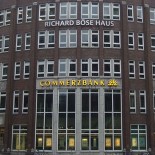 banking Bank branch in Hamburg (picture Sebastian Wallroth)