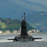 Tridentsubmarine Trident submarine leaving its base on the Clyde (picture JohnED76)
