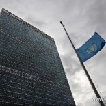 unflagkim The UN flag at half-mast