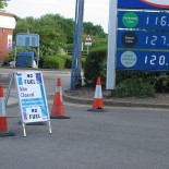 A petrol station closed by panic buying (picture Mike1024)